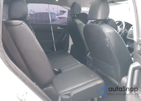 2018 Volkswagen Tiguan 2.0T Se/2.0T Sel from USA, damaged, VIN 3VV3B7AX1JM184912